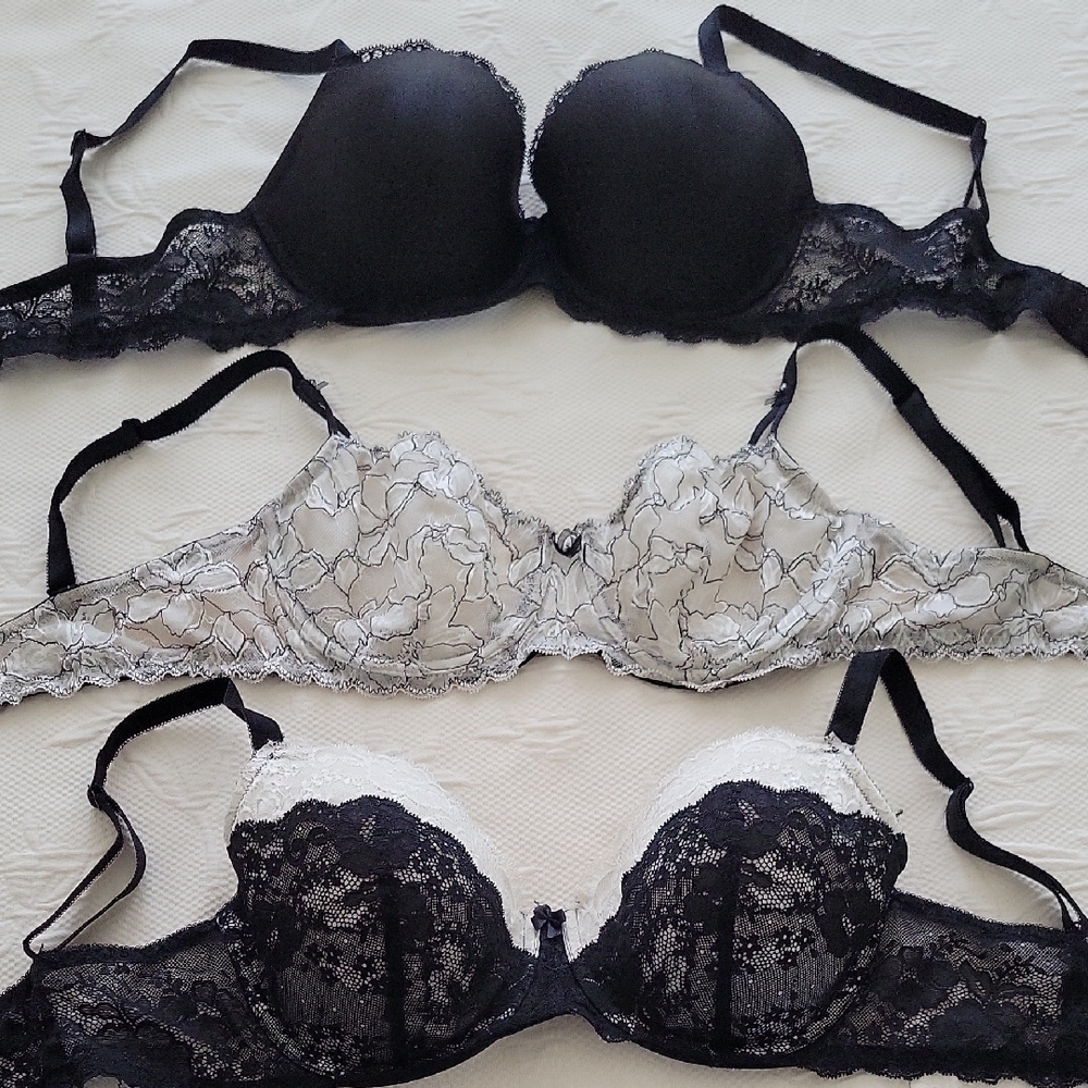 Set Of 3, Black & White Lace Bras Intimates Collection All 36DD VICTORIAS SECRET